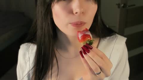 Snapshot of julietaromaniss chatting on 12/07/24, 09:11 Julieta or Jully online show from 12/07/24, 09:11