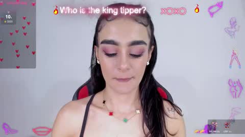 serafelle online show from 12/17/25, 10:16