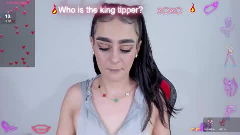 serafelle online show from 02/15/26, 08:27