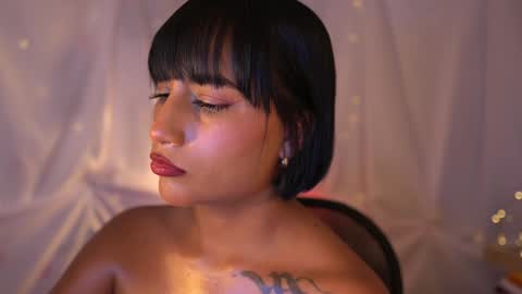 julietawinona online show from 01/19/25, 12:38