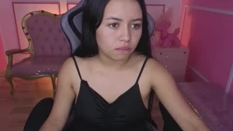 Snapshot of julietha_dior_t chatting on 11/20/25, 02:45 julietha_dior_t online show from 11/20/25, 02:45