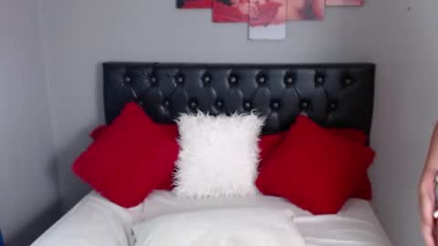 julietha fox online show from 03/05/25, 08:32