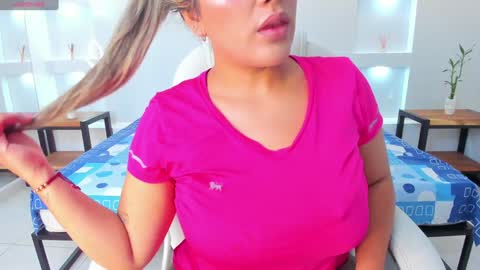 Julietha online show from 01/28/25, 02:43