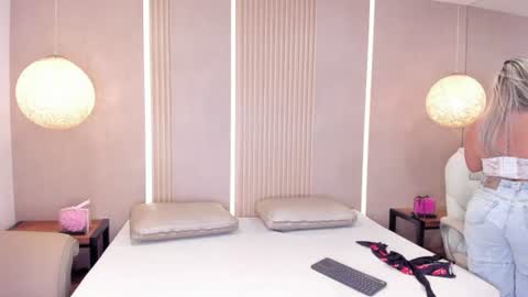 Julietha online show from 08/03/26, 03:05