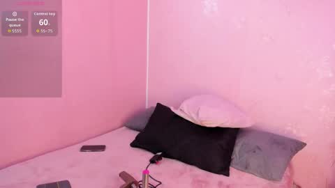 Julieth online show from 04/10/26, 09:08