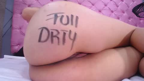 Snapshot of juliett_horny chatting on 01/04/25, 12:16 juliett online show from 01/04/25, 12:16