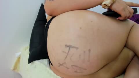 Snapshot of juliett_horny chatting on 02/21/25, 02:38 juliett online show from 02/21/25, 02:38