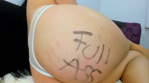 Snapshot of juliett_horny chatting on 02/27/25, 12:23 juliett online show from 02/27/25, 12:23