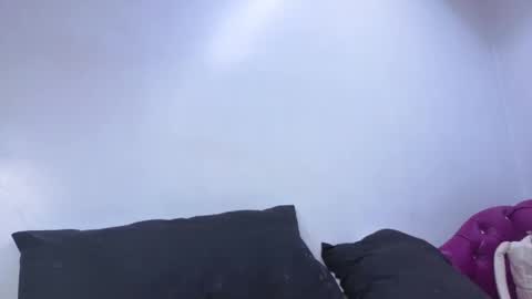 Snapshot of juliett_horny chatting on 09/25/25, 03:16 juliett online show from 09/25/25, 03:16