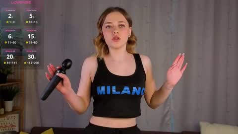 Mia online show from 04/23/26, 03:08