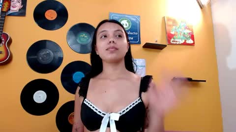juliette18rose online show from 05/17/26, 07:54