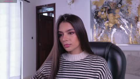 Juliette Moreau online show from 05/30/26, 07:00