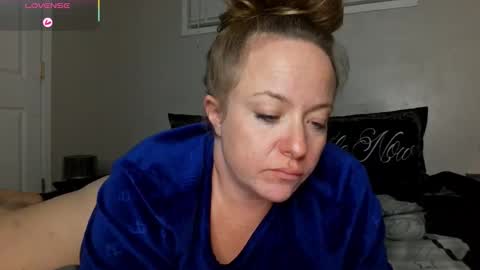 Juli Monroe online show from 12/15/25, 03:11