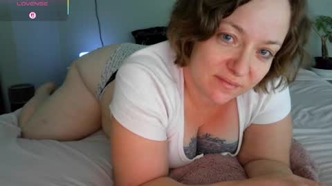 Juli Monroe online show from 05/07/26, 04:51
