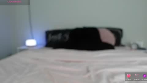 Juli Monroe online show from 07/05/26, 02:51