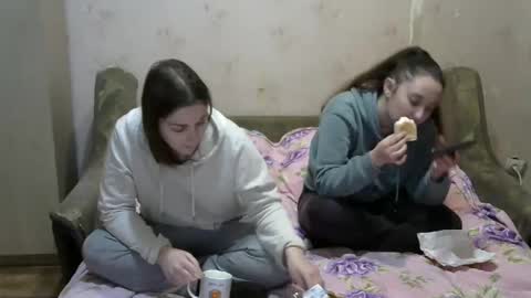 Snapshot of juliya_katie chatting on 01/26/25, 05:23 Juliya Katie online show from 01/26/25, 05:23