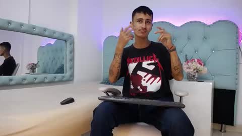 Snapshot of jullian_ricci chatting on 02/05/26, 11:26 jullian online show from 02/05/26, 11:26