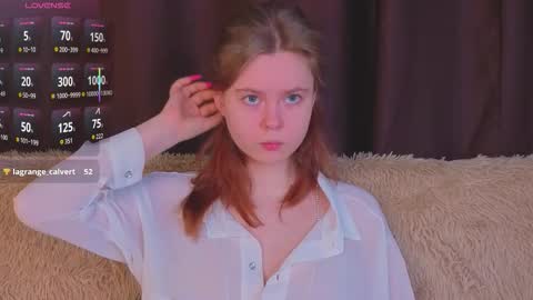 Julie online show from 12/03/25, 05:33