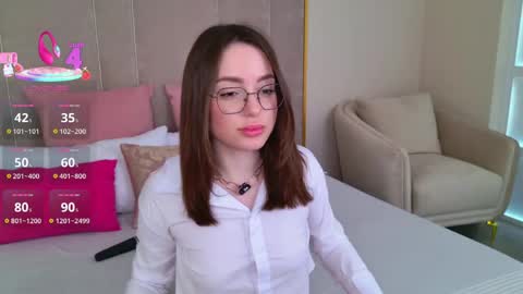 Julli online show from 05/25/26, 05:02
