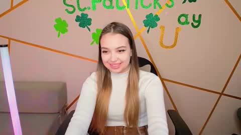 Snapshot of jullymood chatting on 03/21/26, 09:03 DoubleCherry online show from 03/21/26, 09:03