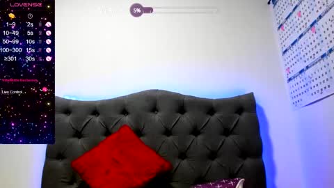 Julya Smith online show from 12/19/24, 05:18