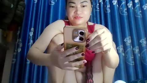 Snapshot of julybeo chatting on 06/04/26, 11:44 julybeo online show from 06/04/26, 11:44