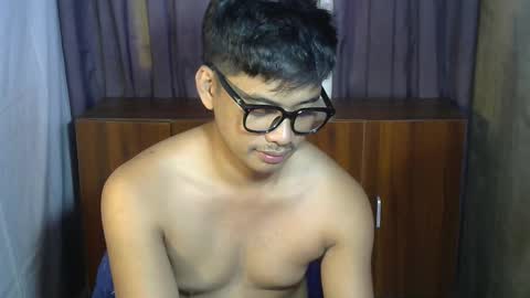 Snapshot of julz_alwayshorny chatting on 01/14/26, 05:02 call me julz online show from 01/14/26, 05:02