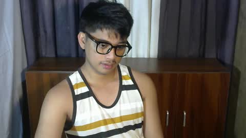 Snapshot of julz_alwayshorny chatting on 01/14/26, 05:18 call me julz online show from 01/14/26, 05:18