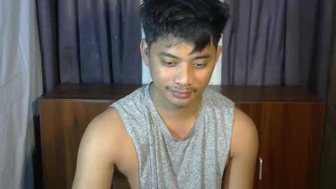 Snapshot of julz_alwayshorny chatting on 01/15/26, 05:16 call me julz online show from 01/15/26, 05:16