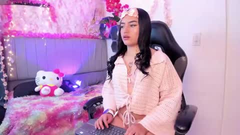 june__moon online show from 06/15/26, 03:09