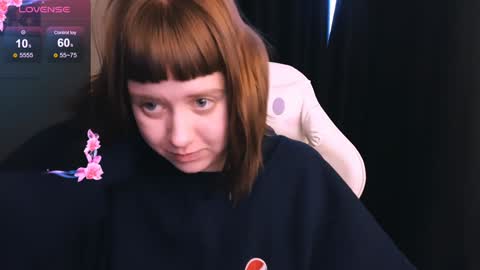 Snapshot of june_shy0 chatting on 01/09/25, 09:06 June online show from 01/09/25, 09:06