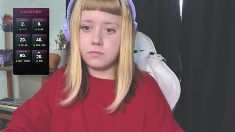 Snapshot of june_shy0 chatting on 09/21/25, 07:32 June online show from 09/21/25, 07:32