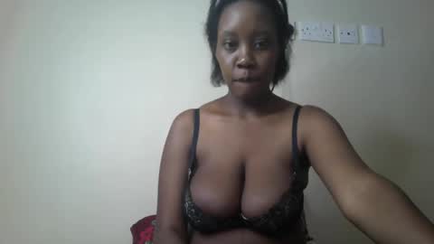 queen online show from 02/28/26, 10:22