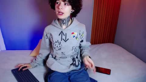 JuneBlake  online show from 04/04/26, 02:58