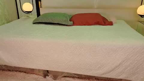 junecollins online show from 03/17/26, 10:02