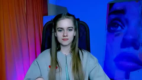 junewoods online show from 03/18/26, 07:22