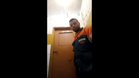 junior1033760 online show from 04/01/26, 08:48