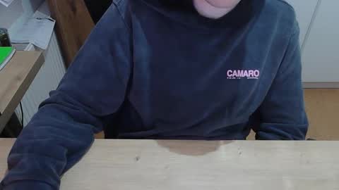 junk2711 online show from 11/08/25, 06:29