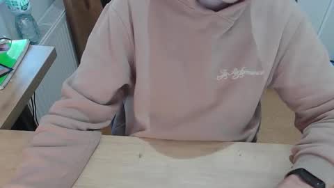 junk2711 online show from 11/11/25, 01:44