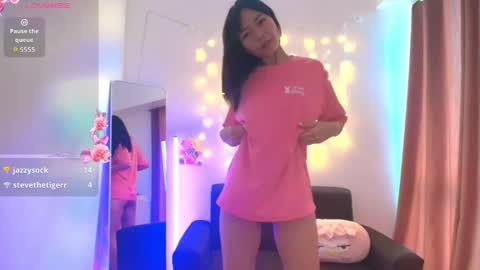 Snapshot of junovaughn chatting on 02/20/26, 02:08 junovaughn online show from 02/20/26, 02:08