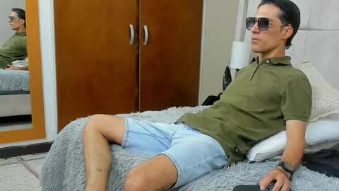 Jupiter online show from 12/04/25, 05:32