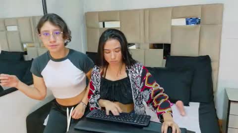 Jupiter y Saturno online show from 11/10/25, 05:01