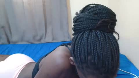 Snapshot of just_ebonee chatting on 10/22/25, 11:10 just ebonee online show from 10/22/25, 11:10