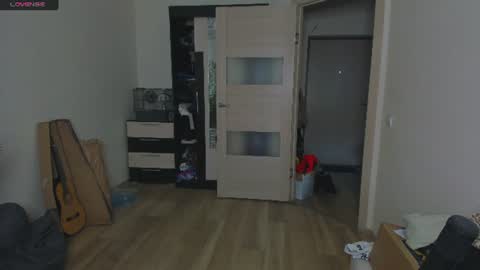 Edwins online show from 06/27/26, 06:02