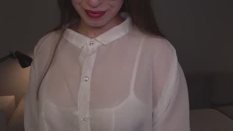 Snapshot of just_emmy chatting on 06/19/26, 05:34 just call me Emmy online show from 06/19/26, 05:34