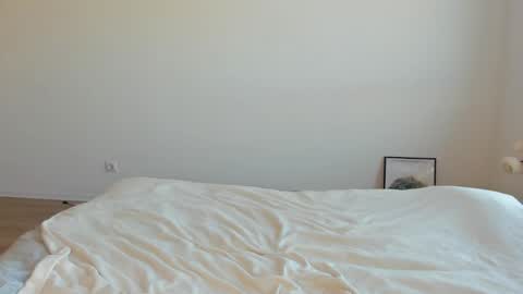 Jeni online show from 01/21/25, 12:18