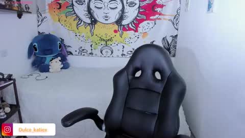 Sofia online show from 02/04/26, 06:58