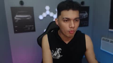 Snapshot of justagamerxxx chatting on 09/23/25, 03:37 Rhys online show from 09/23/25, 03:37