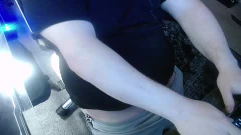 Snapshot of justchillinhey5776 chatting on 10/17/25, 01:09 Rick online show from 10/17/25, 01:09