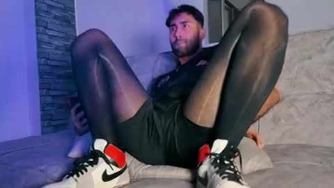 Snapshot of justdavid_ chatting on 06/11/26, 11:58 David online show from 06/11/26, 11:58